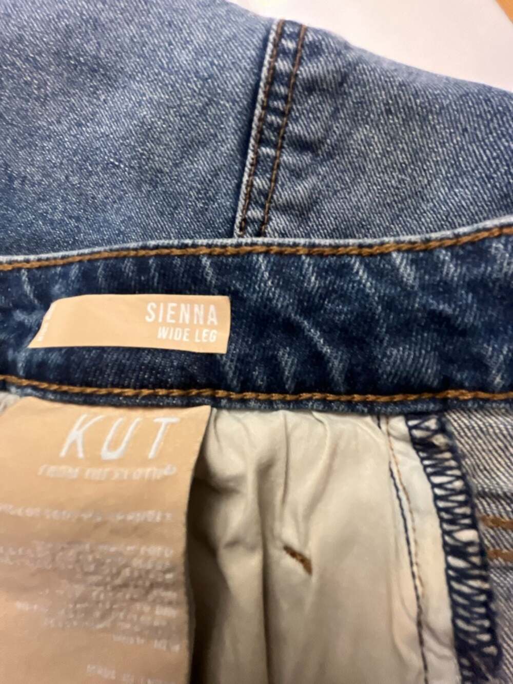 KUT from the Kloth Sienna Wide Leg Jeans - Picture 4 of 7